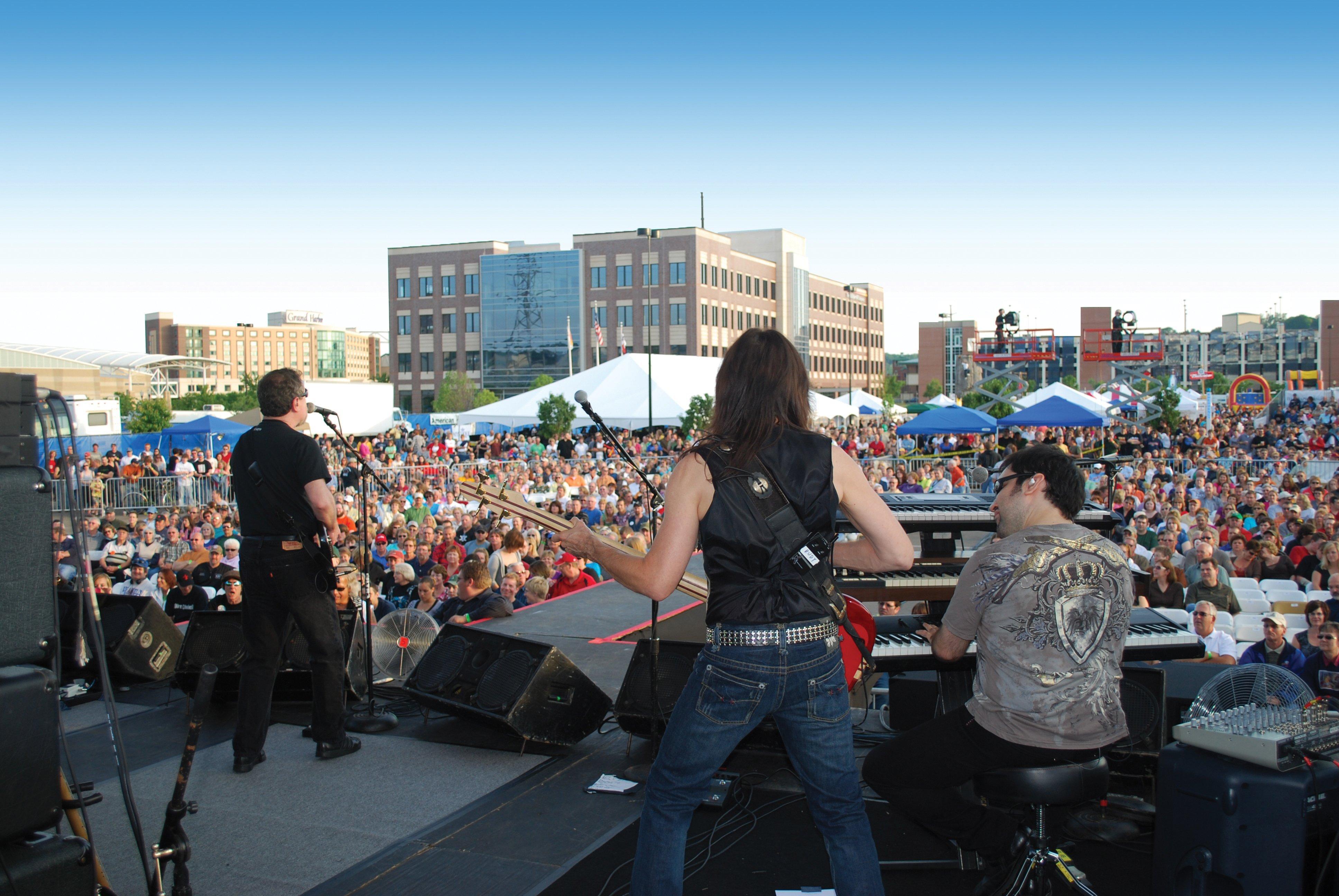 Holiday Inn Dubuque/Galena By Ihg Dış mekan fotoğraf