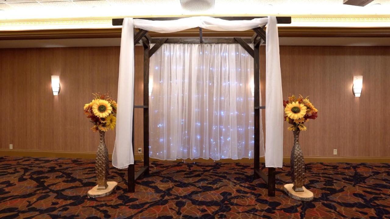 Holiday Inn Dubuque/Galena By Ihg Dış mekan fotoğraf