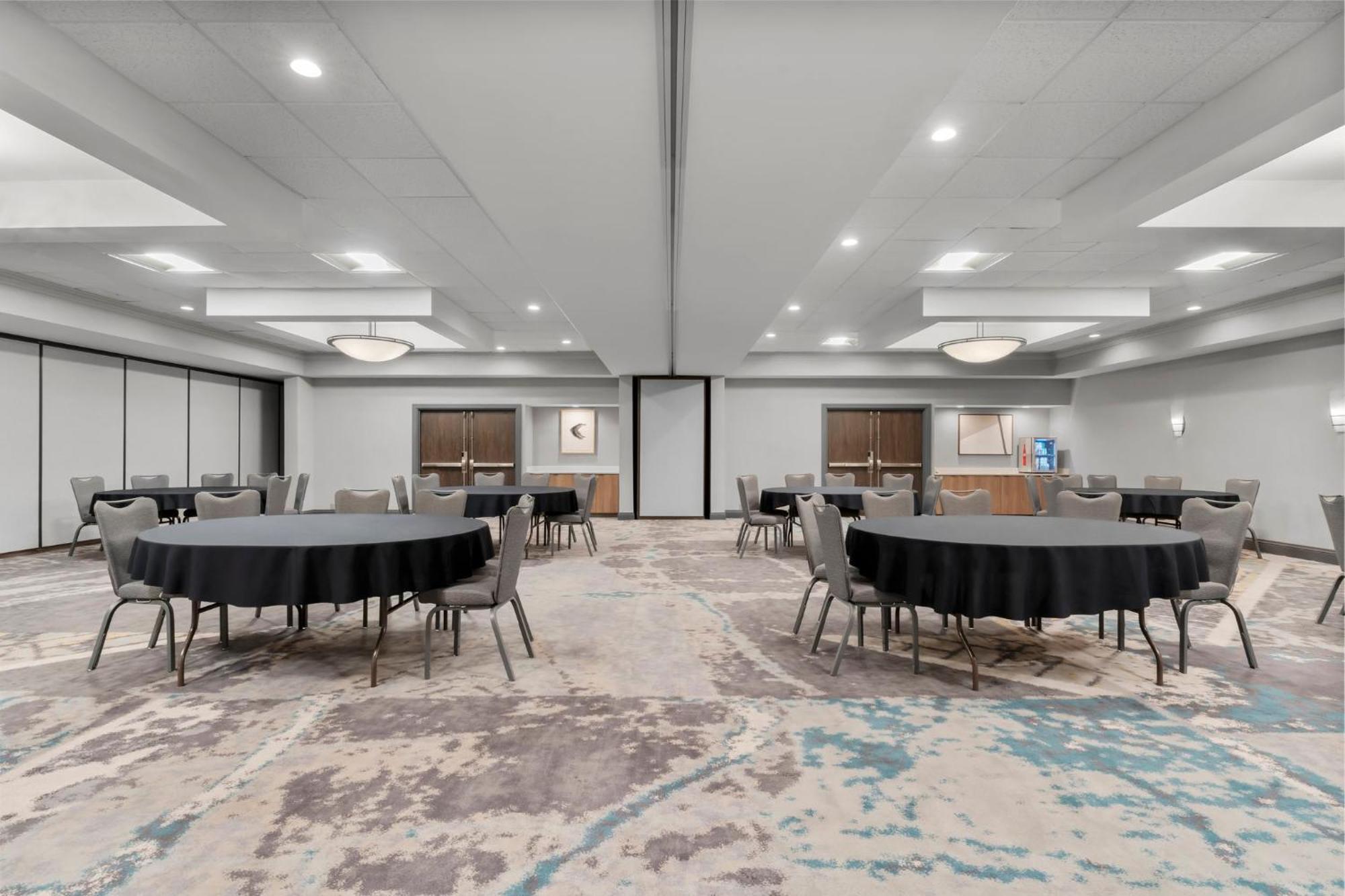 Holiday Inn Dubuque/Galena By Ihg Dış mekan fotoğraf
