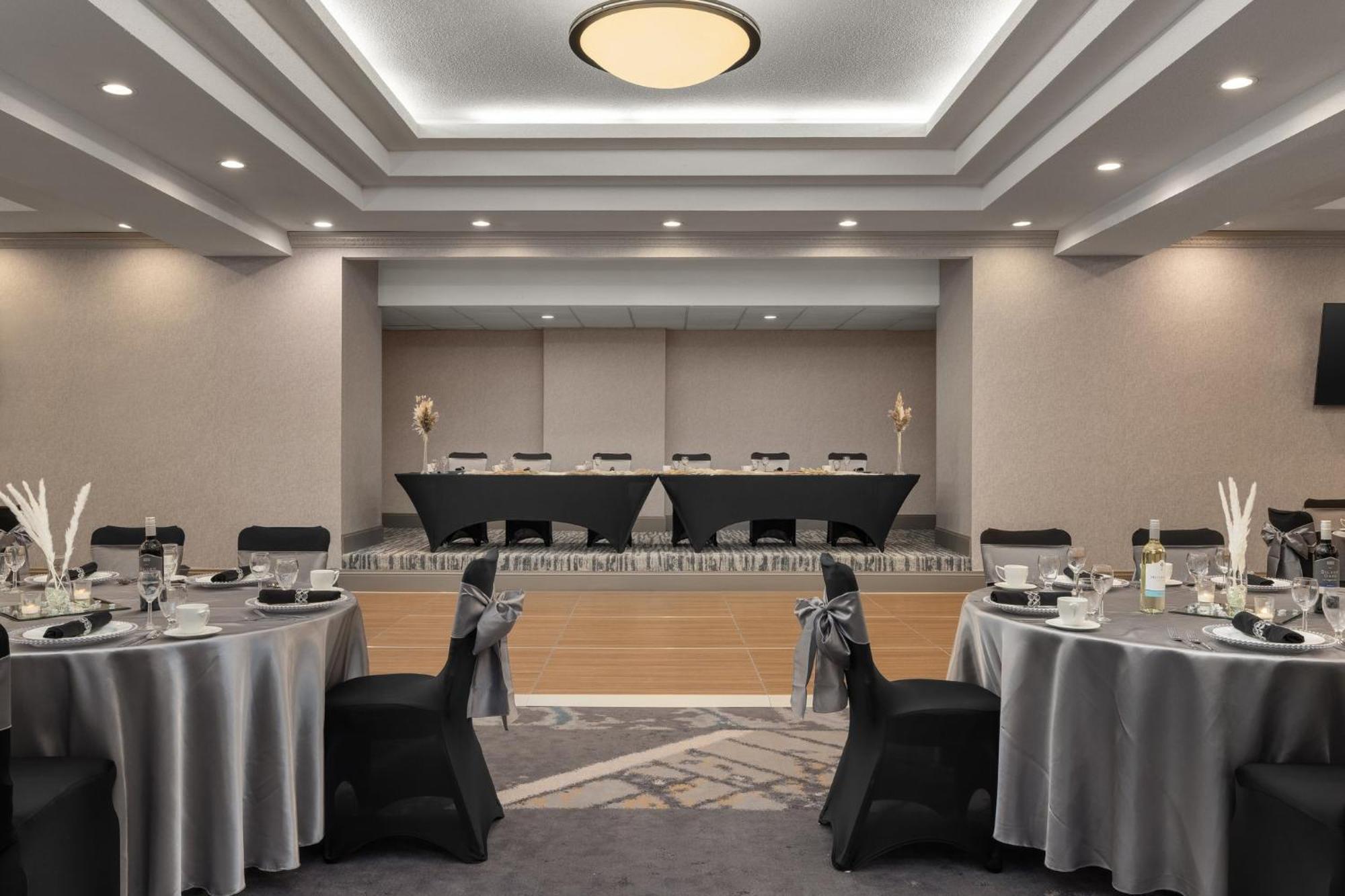 Holiday Inn Dubuque/Galena By Ihg Dış mekan fotoğraf