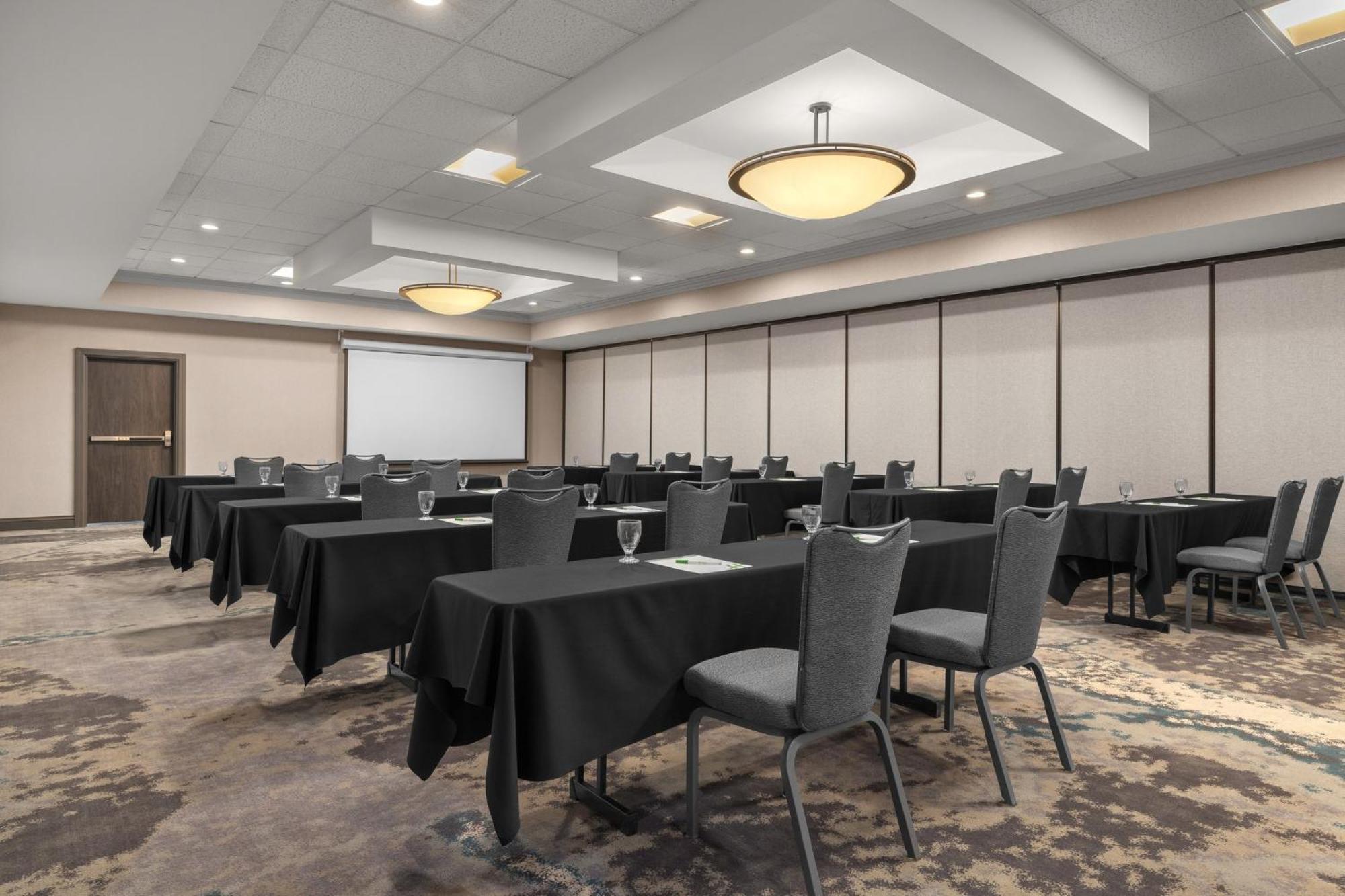 Holiday Inn Dubuque/Galena By Ihg Dış mekan fotoğraf
