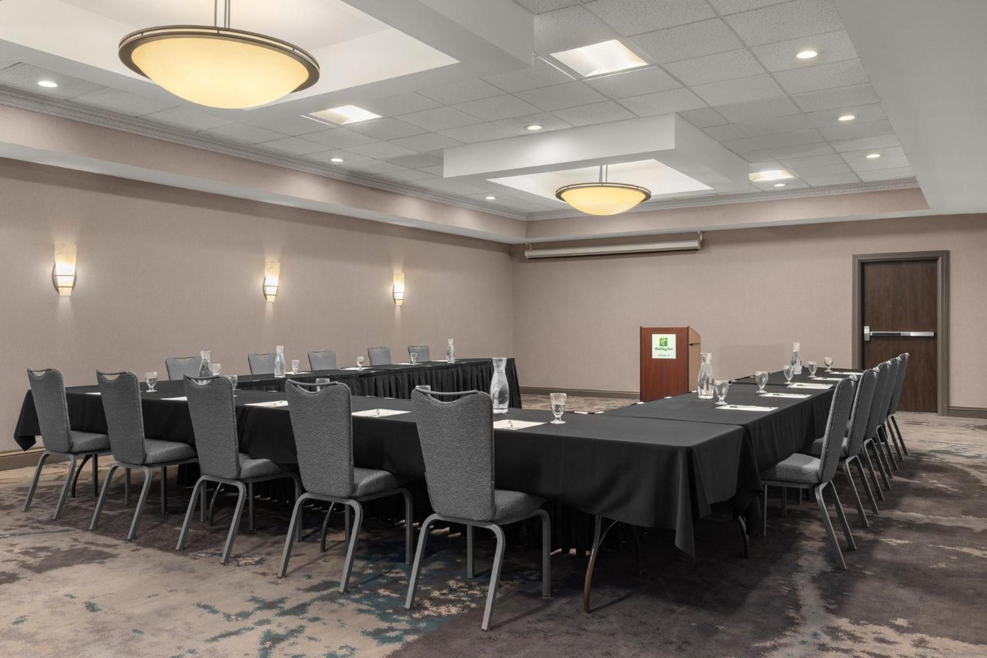 Holiday Inn Dubuque/Galena By Ihg Dış mekan fotoğraf